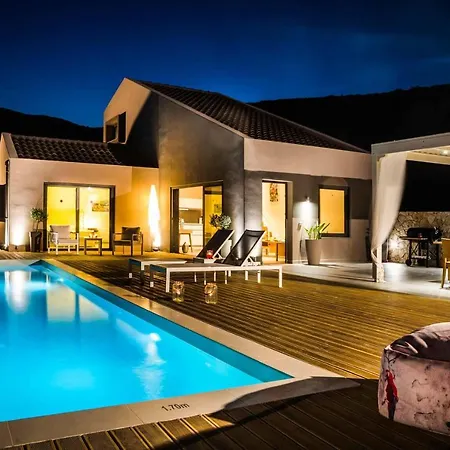 Iliaktida Villa *